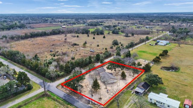 4835 County Road 380, Houston, TX 77583