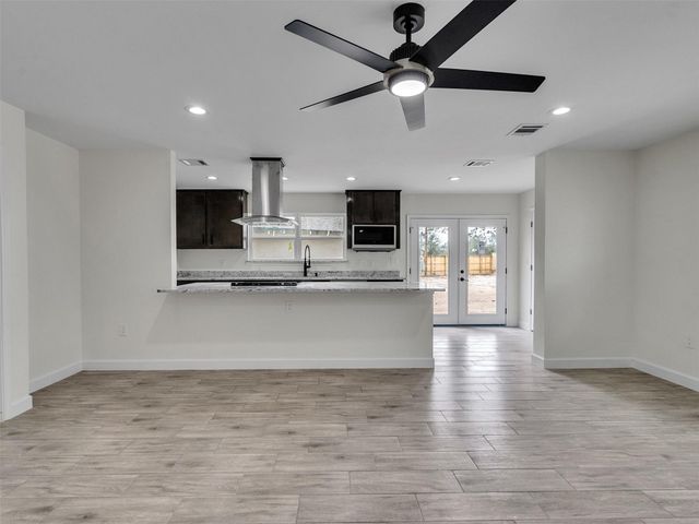 4835 County Road 380, Houston, TX 77583