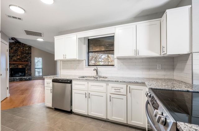 261 Park Circle, Decatur, AR 72722