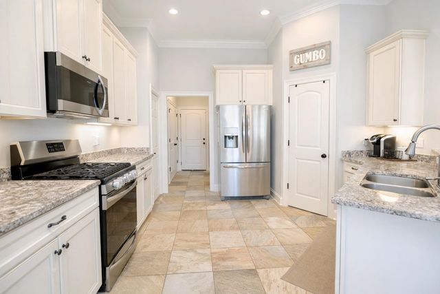 359 Royal Oak Boulevard, Thibodaux, LA 70301