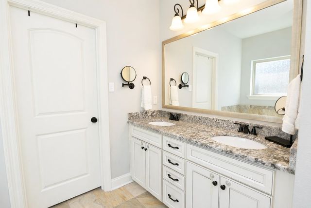 359 Royal Oak Boulevard, Thibodaux, LA 70301