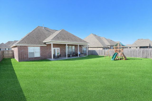 359 Royal Oak Boulevard, Thibodaux, LA 70301