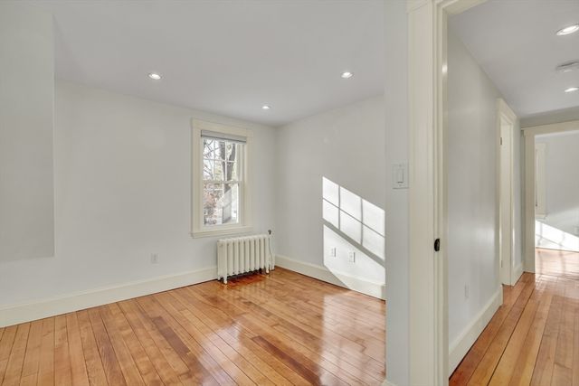 27 Border Rd, Natick, MA 01760