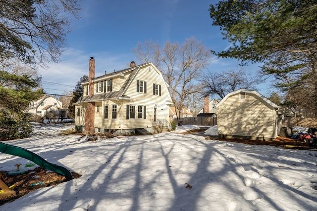 27 Border Rd, Natick, MA 01760