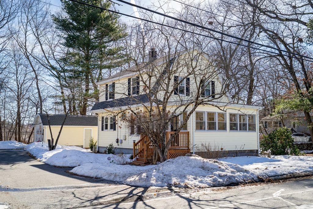 27 Border Rd, Natick, MA 01760
