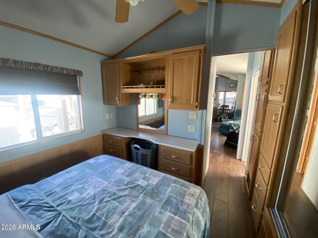 1087 S SHOSHONE Drive 87, Apache Junction, AZ 85119