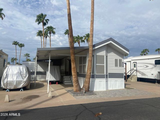 1087 S SHOSHONE Drive 87, Apache Junction, AZ 85119