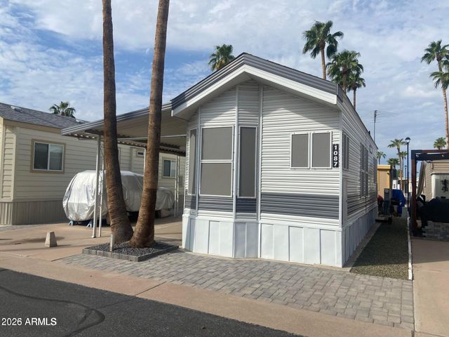 1087 S SHOSHONE Drive 87, Apache Junction, AZ 85119