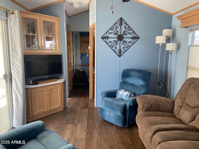 1087 S SHOSHONE Drive 87, Apache Junction, AZ 85119