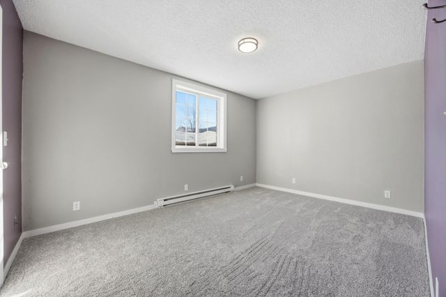 3324 39th Avenue S, Fargo, ND 58104