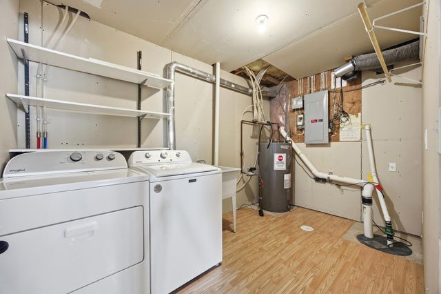 3324 39th Avenue S, Fargo, ND 58104