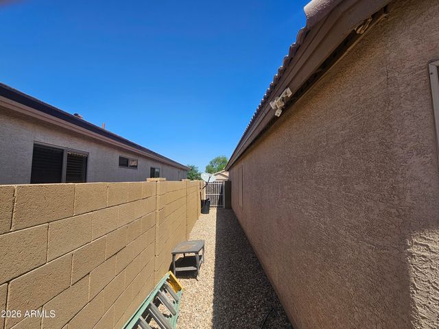 7331 W Raymond Street, Phoenix, AZ 85043