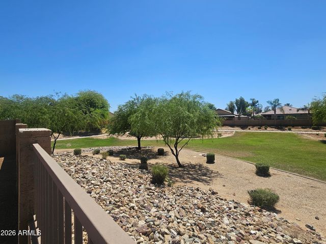 7331 W Raymond Street, Phoenix, AZ 85043