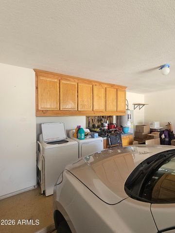 7331 W Raymond Street, Phoenix, AZ 85043