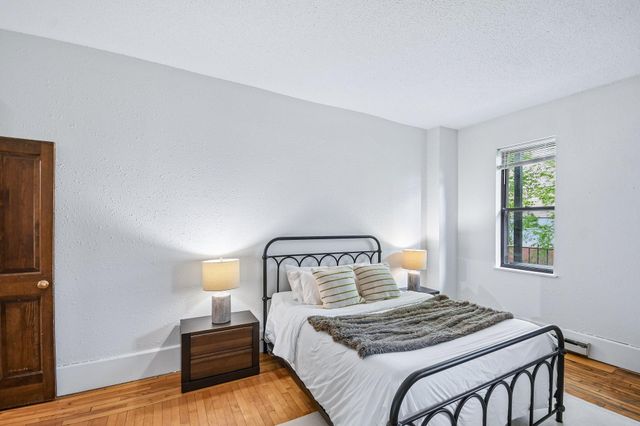 605 S 9th Street 6, Minneapolis, MN 55404