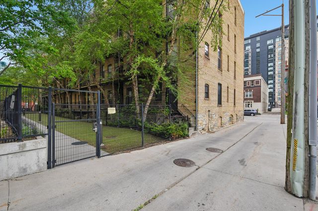 605 S 9th Street 6, Minneapolis, MN 55404