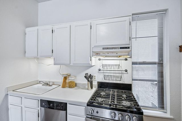 605 S 9th Street 6, Minneapolis, MN 55404