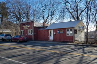 82 Western Avenue, Brattleboro, VT 05301