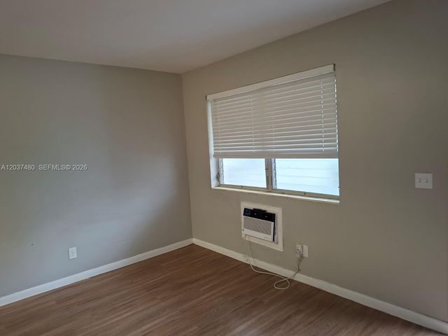 13035 Emerald Dr 357, North Miami, FL 33181