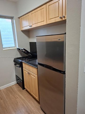 13035 Emerald Dr 357, North Miami, FL 33181