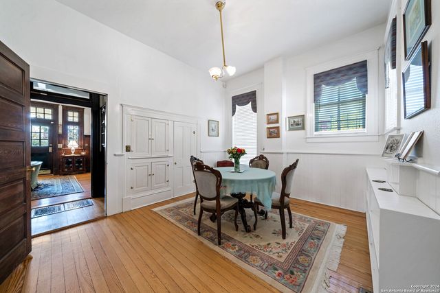 623 Augusta, San Antonio, TX 78215