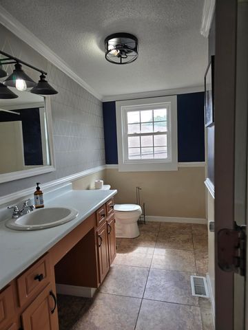 200 Cocoa Road, Inman, SC 29349