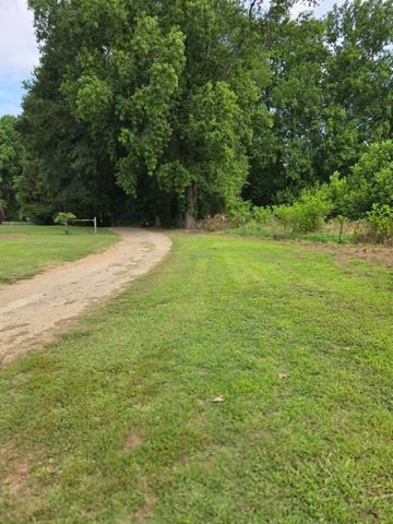 200 Cocoa Road, Inman, SC 29349
