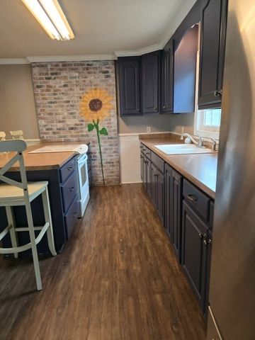 200 Cocoa Road, Inman, SC 29349