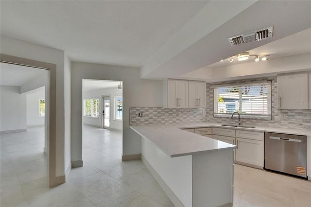 1492 SEA GULL DRIVE S, South Pasadena, FL 33707