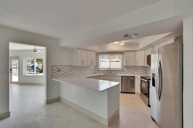 1492 SEA GULL DRIVE S, South Pasadena, FL 33707