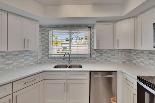 1492 SEA GULL DRIVE S, South Pasadena, FL 33707