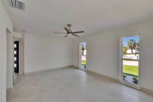 1492 SEA GULL DRIVE S, South Pasadena, FL 33707