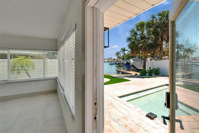 1492 SEA GULL DRIVE S, South Pasadena, FL 33707