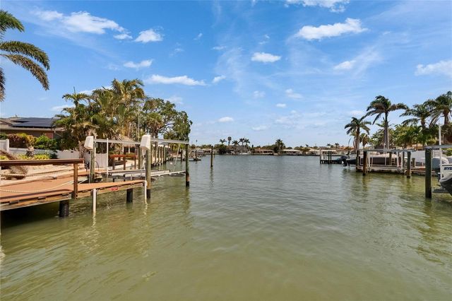 1492 SEA GULL DRIVE S, South Pasadena, FL 33707