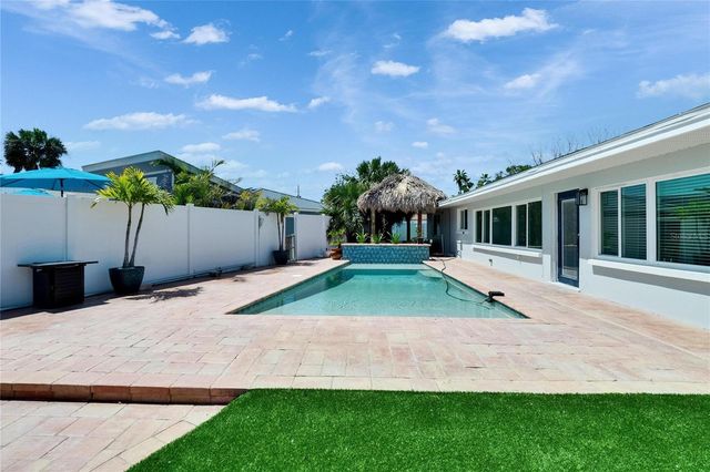 1492 SEA GULL DRIVE S, South Pasadena, FL 33707