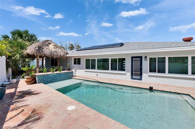 1492 SEA GULL DRIVE S, South Pasadena, FL 33707