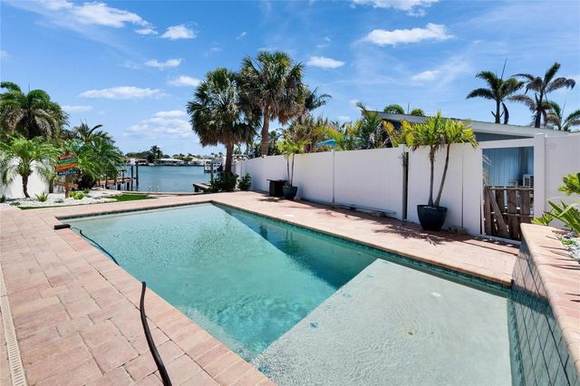 1492 SEA GULL DRIVE S, South Pasadena, FL 33707