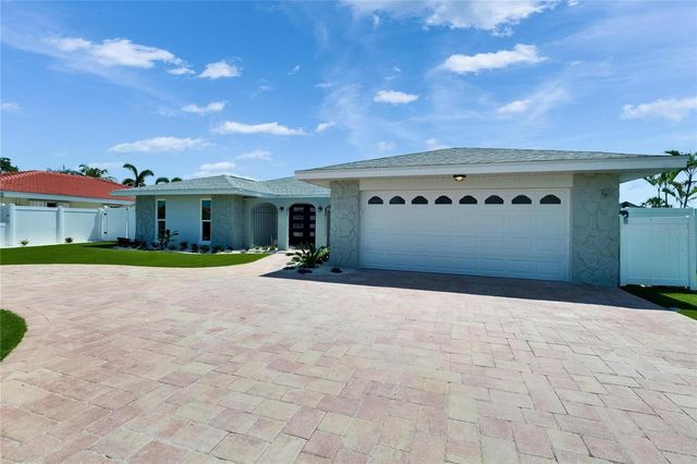 1492 SEA GULL DRIVE S, South Pasadena, FL 33707