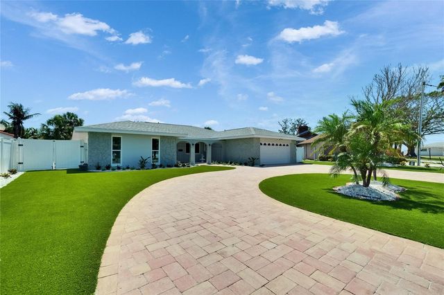 1492 SEA GULL DRIVE S, South Pasadena, FL 33707