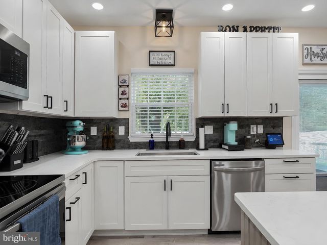 11645 DORADO BEACH CT SW, Waldorf, MD 20602