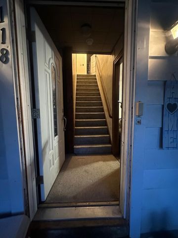 118 Adams, East Brookfield, MA 01515
