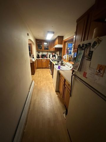 118 Adams, East Brookfield, MA 01515