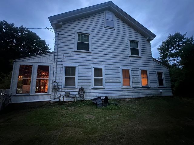 118 Adams, East Brookfield, MA 01515