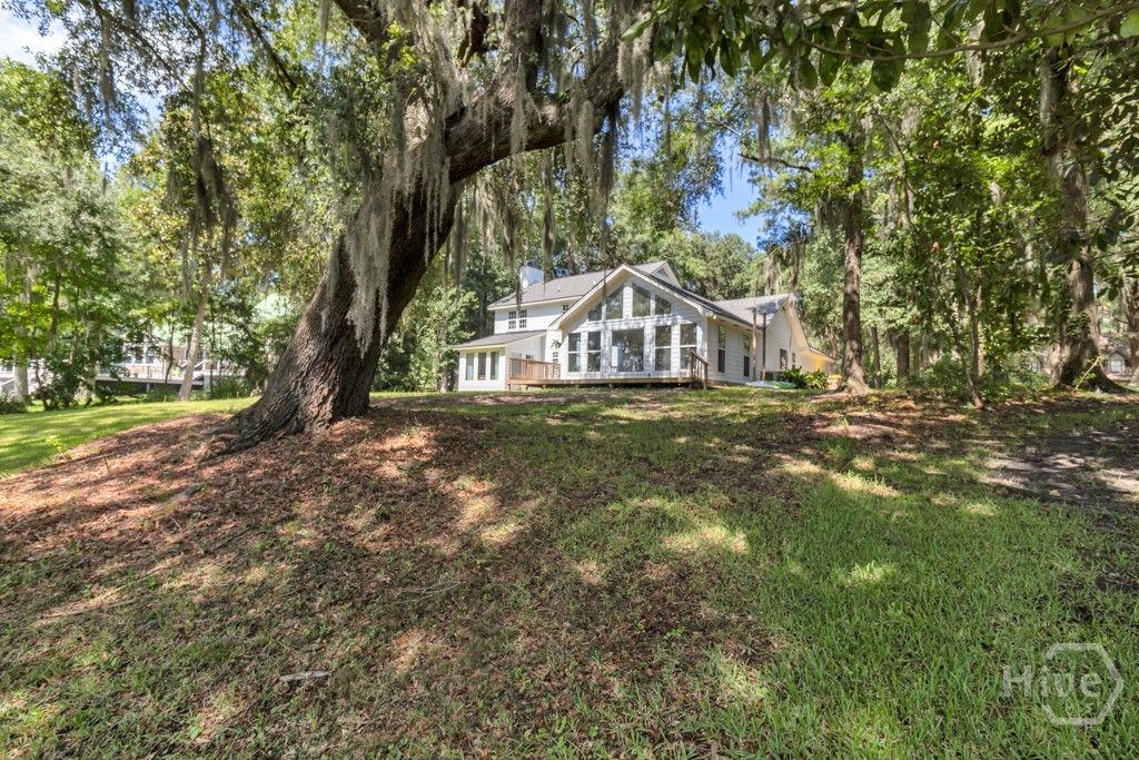 Image 37 of property listing at 411 Tivoli Marsh Road, Richmond Hill, GA 31324