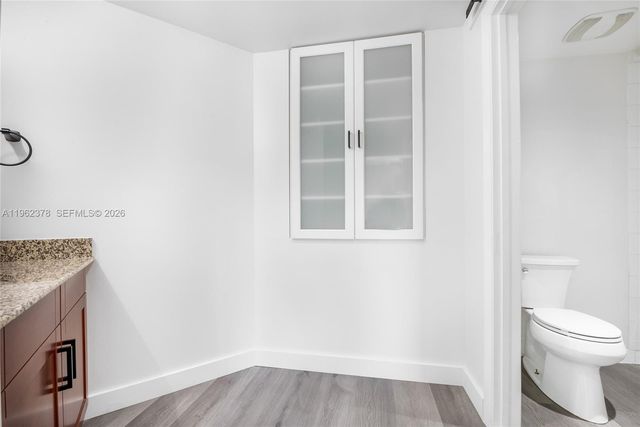 7270 SW 88th St B303, Miami, FL 33156