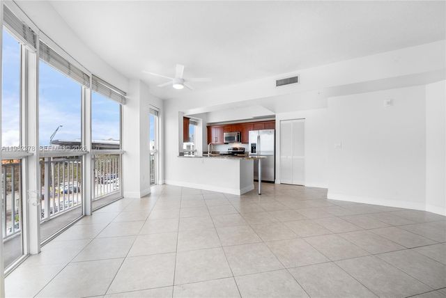 7270 SW 88th St B303, Miami, FL 33156