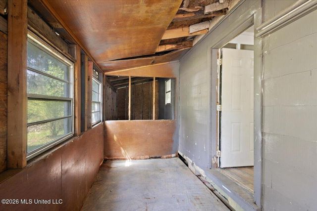 1446 Lakeview Avenue, Jackson, MS 39212