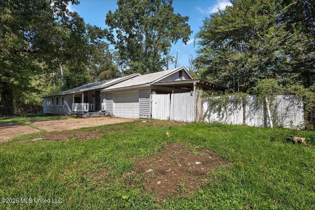 1446 Lakeview Avenue, Jackson, MS 39212