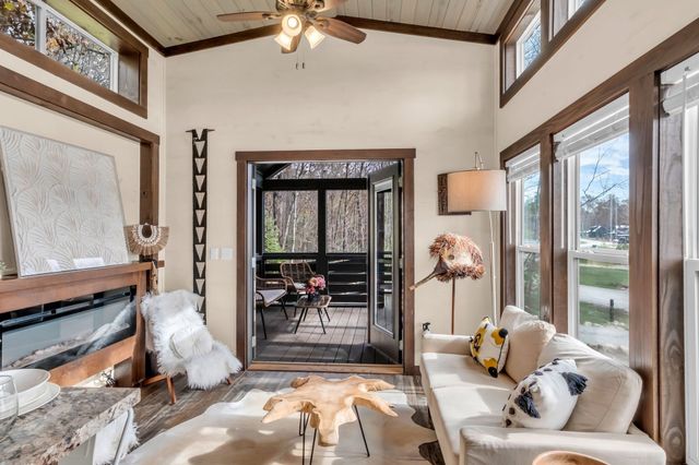 740 Waters Edge Way, Tracy City, TN 37387