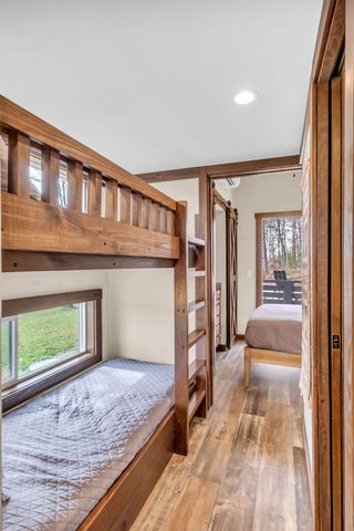 740 Waters Edge Way, Tracy City, TN 37387